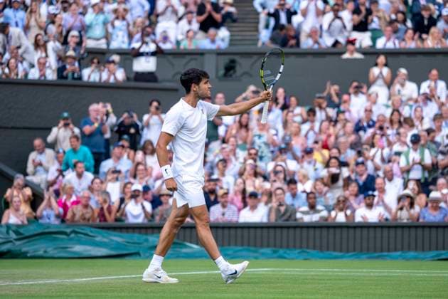 Carlos Alcaraz during his Wimbledon 2025 Men?s Singles third round tennis match against Jan-Lennard Struff at the All England Tennis Club in London, England (Richard Callis SPP) Copyright: xRichardxCallis SPPx spp-en-RiCa-SPP25_richiecallis_040725_18897
