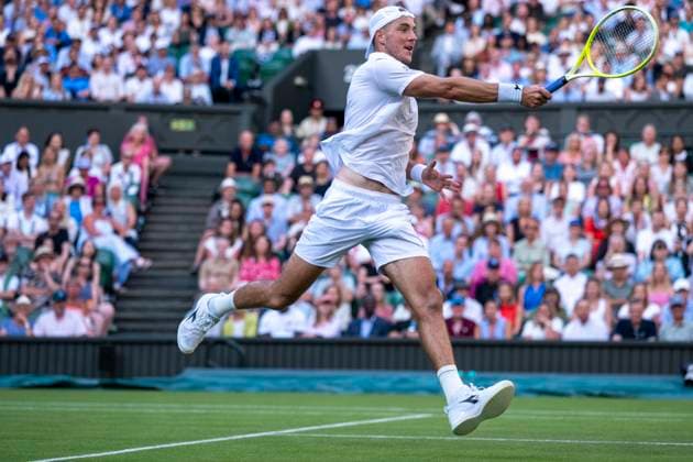 Jan-Lennard Struff during his Wimbledon 2025 Men?s Singles third round tennis match against Carlos Alcaraz at the All England Tennis Club in London, England (Richard Callis SPP) Copyright: xRichardxCallis SPPx spp-en-RiCa-SPP25_richiecallis_040725_18912