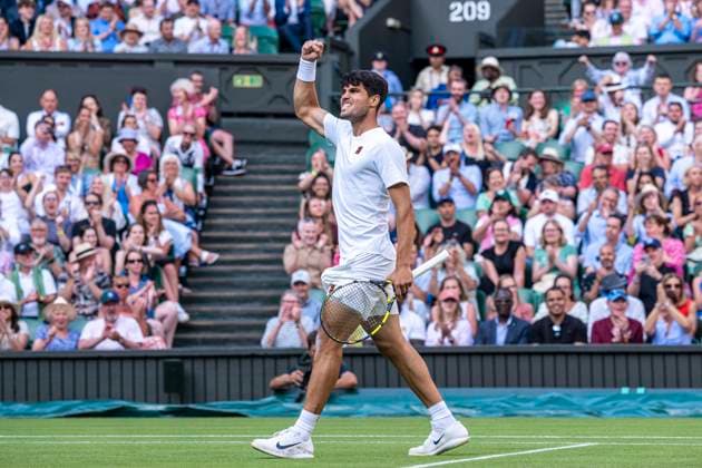 Carlos Alcaraz during his Wimbledon 2025 Men?s Singles third round tennis match against Jan-Lennard Struff at the All England Tennis Club in London, England (Richard Callis SPP) Copyright: xRichardxCallis SPPx spp-en-RiCa-SPP25_richiecallis_040725_18917