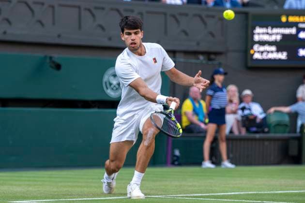 Carlos Alcaraz during his Wimbledon 2025 Men?s Singles third round tennis match against Jan-Lennard Struff at the All England Tennis Club in London, England (Richard Callis SPP) Copyright: xRichardxCallis SPPx spp-en-RiCa-SPP25_richiecallis_040725_18921