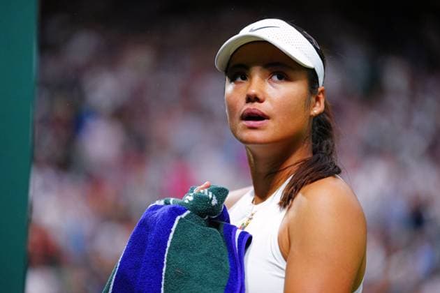Emma Raducanu during her third round match Wimbledon Tennis Championships, Day 5, The All England Lawn Tennis and Croquet Club, London, UK - 04 Jul 2025London The All England Lawn Tennis and United Kingdom  Copyright: xJavierxGarcia Shutterstockx 15384469ik