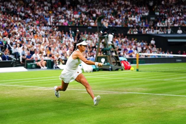 Emma Raducanu during her third round match Wimbledon Tennis Championships, Day 5, The All England Lawn Tennis and Croquet Club, London, UK - 04 Jul 2025London The All England Lawn Tennis and United Kingdom  Copyright: xJavierxGarcia Shutterstockx 15384469iy