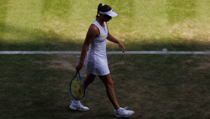 Belgian Elise Mertens pictured during a tennis match between Belgian Mertens and Ukrainian Svitolina, in the third round of the women s singles at the 2025 Wimbledon grand slam tournament, Friday 04 July 2025 at the All England Tennis Club, in South-West London, Britain. BENOITxDOPPAGNE  x128436040x