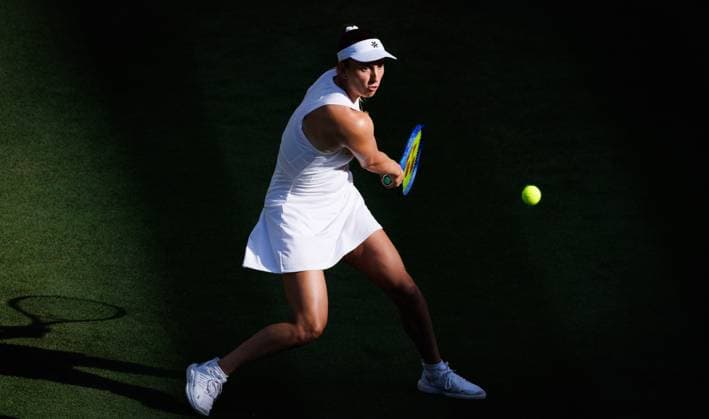 Belgian Elise Mertens pictured in action during a tennis match between Belgian Mertens and Ukrainian Svitolina, in the third round of the women s singles at the 2025 Wimbledon grand slam tournament, Friday 04 July 2025 at the All England Tennis Club, in South-West London, Britain. BENOITxDOPPAGNE  x128437279x
