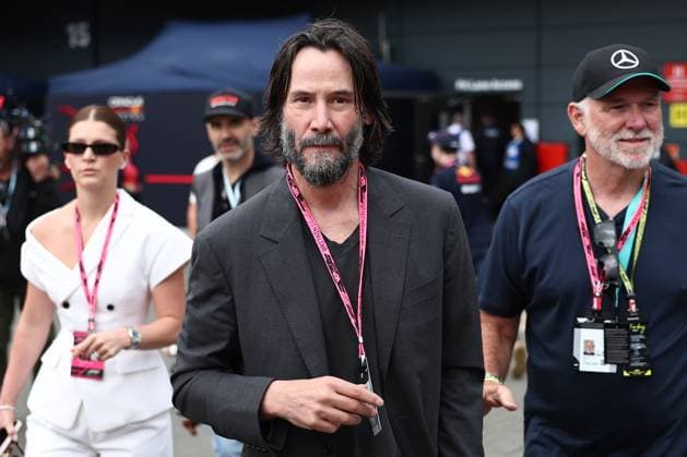 F1 British Grand Prix 2024 Practice 3 Keanu Reeves before third practice ahead of the Formula 1 British Grand Prix at Silverstone Circuit in Northampton, Great Britain on July 5, 2024. Northampton Poland  Copyright: xJakubxPorzyckix originalFilename:porzycki-f1britis250705_np6A5.jpg