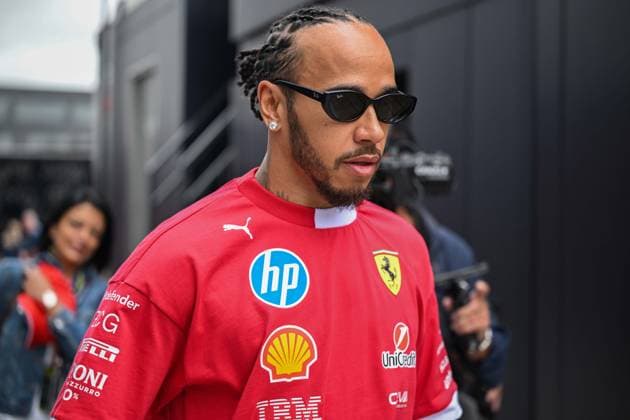 Ahead of F1 Grand Prix of Great Britain NORTHAMPTON, UNITED KINGDOM - JULY 5: Lewis Hamilton of Ferrari arrives at the racing area ahead of the F1 Grand Prix of Great Britain at Silverstone Circuit on July 5, 2025 in Northampton, United Kingdom. Rasid Necati Aslim Anadolu Northampton United Kingdom. Editorial use only. Please get in touch for any other usage.  Copyright: x2025xAnadoluxRasidxNecatixAslimx