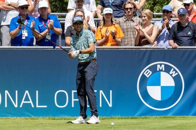 The leader after 2 rounds Davis Bryant USA prepares for his tee shot xettx, Germany, Muenchen, 05 07 2025, Golf, BMW International Open, 2025, Round 3, DP World Tour, Golfclub Muenchen Eichenried