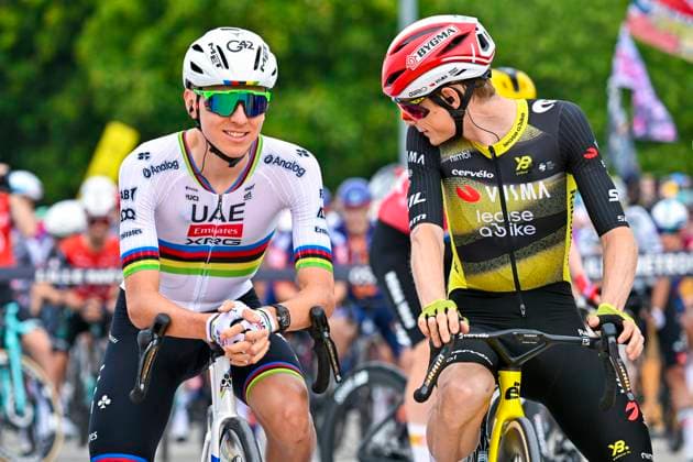Tour de France 2025 Stage 1 LILLE METROPOLE, FRANCE - JULY 05 : Pogacar Tadej (SLO) of UAE Team Emirates - XRG, Vingegaard Jonas (DEN) of Team Visma - Lease a Bike at the start line during stage 1 of the 112th edition of Tour de France an UCI World Tour 2.UWT cycling road race stage for Men Elite of 185 km with start in Lille Metropole and finish in Lille Metropole on July 5, 2025 in Lille Metropole, France, 05 07 2025 ( Motordriver Kenny Verfaillie - Lille Metropole France  Copyright: xJanxDexMeuleneirx