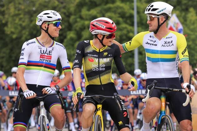 Tadej POGACAR, UAE Team Emirates - XRG, Jonas VINGEGAARD, Team Visma Lease a Bike, Luke DURBRIDGE, Team Jayco AlUla, during the Tour de France 2025, UCI WorldTour cycling event, Stage 1, Lille Metropole - Lille Metropole (184,9 Km) on 5 July 2025 in Lille, France during Tour de France 2025 - Stage 1, Tour De France race in France, France, July 05 2025 Copyright: xStefanoxCavasino IPAxSportx xipa-agency.netx xx IPA_59968326 IPA_Agency_IPA59968326