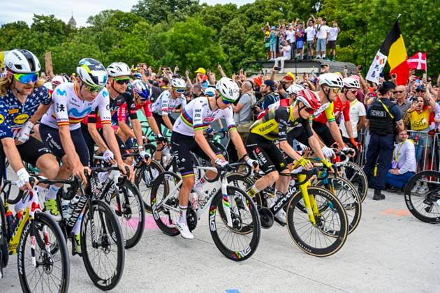 Tour de France 2025 Stage 1 LILLE METROPOLE, FRANCE - JULY 05 : Illustration picture of the start of the race Wellens Tim (BEL) of UAE Team Emirates - XRG, Pogacar Tadej (SLO) of UAE Team Emirates - XRG, Vingegaard Jonas (DEN) of Team Visma - Lease a Bike, Romeo Ivan (ESP) of Movistar Team, Simmons Quinn (USA) of Lidl - Trek, Durbridge Luke (AUS) of Team Jayco AlUla during stage 1 of the 112th edition of Tour de France an UCI World Tour 2.UWT cycling road race stage for Men Elite of 185 km with start in Lille Metropole and finish in Lille Metropole on July 5, 2025 in Lille Metropole, France, 05 07 2025 ( Motordriver Kenny Verfaillie - Lille Metropole France  Copyright: xJanxDexMeuleneirx