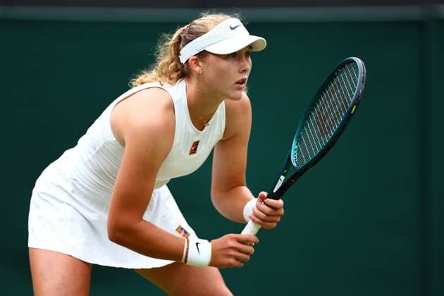 Mirra Andreeva during her third round match Wimbledon Tennis Championships, Day 6, The All England Lawn Tennis and Croquet Club, London, UK - 05 Jul 2025London The All England Lawn Tennis and United Kingdom  Copyright: xJamesxMarsh Shutterstockx 15385618ag