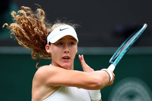 Mirra Andreeva during her third round match Wimbledon Tennis Championships, Day 6, The All England Lawn Tennis and Croquet Club, London, UK - 05 Jul 2025London The All England Lawn Tennis and United Kingdom  Copyright: xJamesxMarsh Shutterstockx 15385618ai