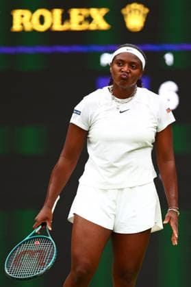 Hailey Baptiste during her third round match Wimbledon Tennis Championships, Day 6, The All England Lawn Tennis and Croquet Club, London, UK - 05 Jul 2025London The All England Lawn Tennis and United Kingdom  Copyright: xJamesxMarsh Shutterstockx 15385618aq