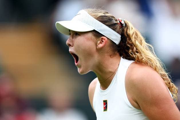 Mirra Andreeva celebrates during her third round match Wimbledon Tennis Championships, Day 6, The All England Lawn Tennis and Croquet Club, London, UK - 05 Jul 2025London The All England Lawn Tennis and United Kingdom  Copyright: xJamesxMarsh Shutterstockx 15385618al
