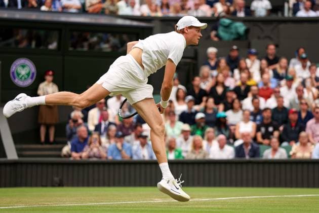 Jannik Sinner during his third round match Wimbledon Tennis Championships, Day 6, The All England Lawn Tennis and Croquet Club, London, UK - 05 Jul 2025London The All England Lawn Tennis and United Kingdom  Copyright: xEllaxLing Shutterstockx 15385619d