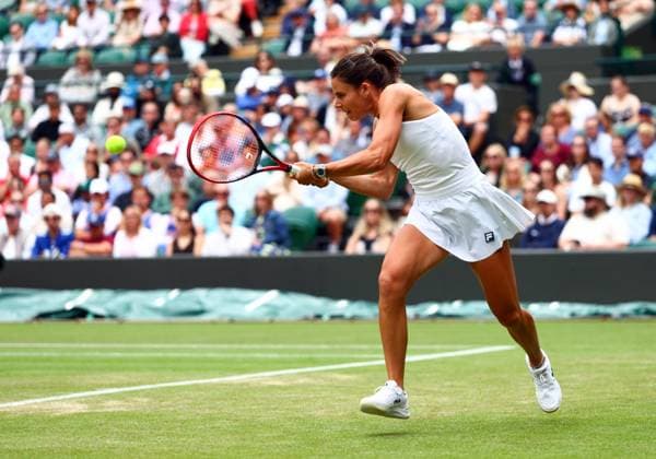 Emma Navarro during her third round match Wimbledon Tennis Championships, Day 6, The All England Lawn Tennis and Croquet Club, London, UK - 05 Jul 2025London The All England Lawn Tennis and United Kingdom  Copyright: xJamesxMarsh Shutterstockx 15385618ba