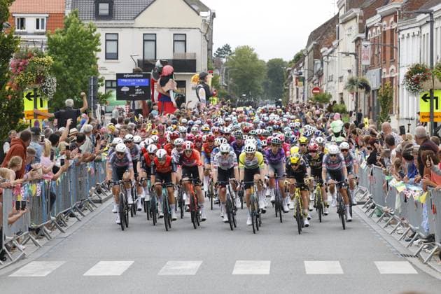 TOUR DE FRANCE 2025 PHOTOPQR VOIX DU NORD Marc Demeure ; 05 07 2025 ; Steenvoorde le 05 07 2025. passage du peloton. Photo MARC DEMEURE La Voix du Nord.- French cycling race Tour de France 2024 takes place in july 2025 1 France  Copyright: xPHOTOPQR VOIXxDUxNORD MAXPPPxMarcxDemeurex 20250705VDN9739 20250705VDN9739