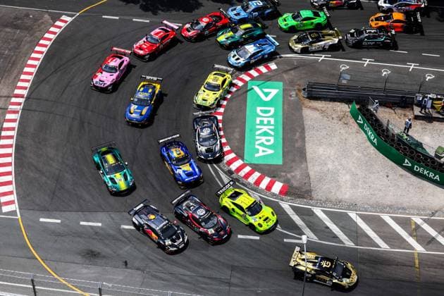 DTM, 7. + 8. Rennen Norisring 2025 - 63 Lamborghini Huracan GT3 EVO 2, TGI Team Lamborghini by GRT: Jordan Pepper; 2 Lamborghini Huracan GT3 EVO 2, ABT Sportsline: Nicki Thiim; 91 Porsche 911 GT3 R (992), Manthey EMA: Thomas Preining Nürnberg Norisring Bayern Deutschland Copyright: xGruppexCxPhotographyx