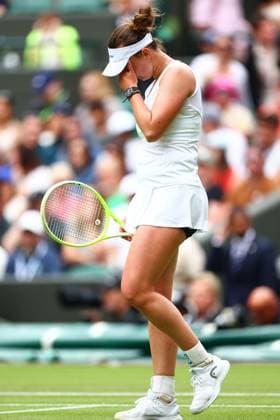 Barbora Krejcikova during her third round match Wimbledon Tennis Championships, Day 6, The All England Lawn Tennis and Croquet Club, London, UK - 05 Jul 2025London The All England Lawn Tennis and United Kingdom  Copyright: xJamesxMarsh Shutterstockx 15385618cd