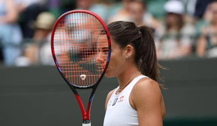 USA s Emma Navarro during her third round match against Czech Barbora Krejcikova on day six of the 2025 Wimbledon Championships in London on Saturday, July 05, 2025.  LON2025070536 HUGOxPHILPOTT
