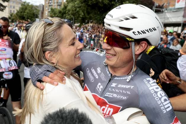 Belgian Jasper Philipsen of Alpecin-Deceuninck celebrates after winning the first stage, Lille Metropole to Lille Metropole (185 km), of the 2025 Tour de France cycling race, in Lille, France, on Saturday 05 July 2025. The 112th edition of the Tour de France starts on Saturday 5 July in Lille, France, and will finish in Paris, France on the 27th of July. POOLxLUCAxBETTINI  x128488909x