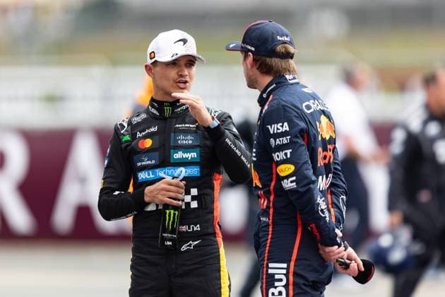 F1 - BRITISH GRAND PRIX 2025 NORRIS Lando (gbr), McLaren F1 Team MCL39, portrait, VERSTAPPEN Max (ned), Red Bull Racing RB21, portrait during the Formula 1 Qatar Airways British Grand Prix 2025, 12th round of the 2025 FIA Formula One World Championship, WM, Weltmeisterschaft from July 4 to 6, 2025 on the Silverstone Circuit, in Silverstone, United Kingdom - SilverstoneUnited Kingdom Copyright: xDPPIx