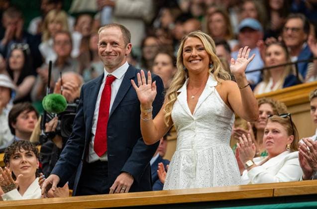 Tennis - Wimbledon Championship 2025 - Day 6 LONDON, ENGLAND - Saturday, July 5, 2025: Former British cyclists Jason Kenny and Laura Kenny in the Royal Box on Day Six of The Championships Wimbledon 2025 at the All England Lawn Tennis and Croquet Club. (Photo by Kirsten Holst Propaganda) LONDON All England Lawn Tennis and Croquet Club GREATER LONDON ENGLAND  Copyright: xKirstenxHolstx 2025-07-05-019-Wimbledon_2025_Day_6