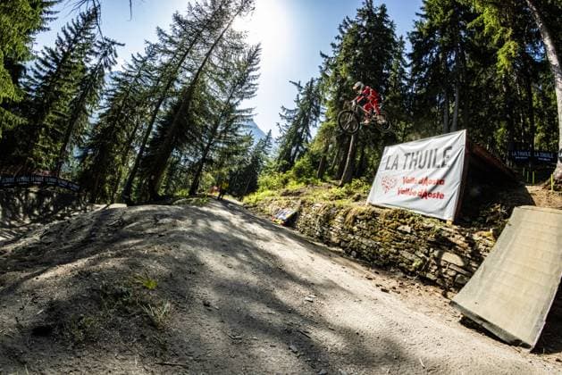 Whoop Downhill Worldcup La Thuile LAGNEAU Lucas MS RACINGat Whoop Downhill Worldcup La Thuile, 05 07 2025,in La Thuile,ITA Photo Sebastian Sternemann