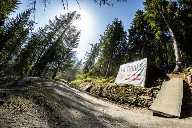 Whoop Downhill Worldcup La Thuile DUNNE Ronan MONDRAKER FACTORY RACING DHat Whoop Downhill Worldcup La Thuile, 05 07 2025,in La Thuile,ITA Photo Sebastian Sternemann