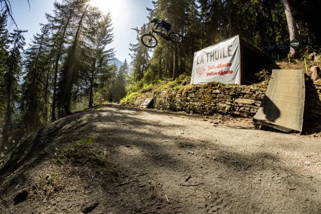 Whoop Downhill Worldcup La Thuile SHAW Luca CANYON CLLCTV FACTORY TEAMat Whoop Downhill Worldcup La Thuile, 05 07 2025,in La Thuile,ITA Photo Sebastian Sternemann