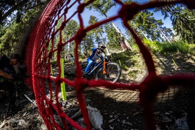 Whoop Downhill Worldcup La Thuile DUNNE Ronan MONDRAKER FACTORY RACING DHat Whoop Downhill Worldcup La Thuile, 05 07 2025,in La Thuile,ITA Photo Sebastian Sternemann