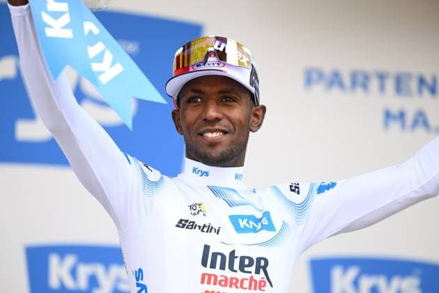 Tour de France 2025 Stage 1 LILLE METROPOLE, FRANCE - JULY 05 : Girmay Biniam (ERI) of Intermarche - Wanty on the podium with the white jersey during stage 1 of the 112th edition of Tour de France an UCI World Tour 2.UWT cycling road race stage for Men Elite of 185 km with start in Lille Metropole and finish in Lille Metropole on July 5, 2025 in Lille Metropole, France, 05 07 2025 ( Motordriver Kenny Verfaillie - Lille Metropole France  Copyright: xVincentxKalutx