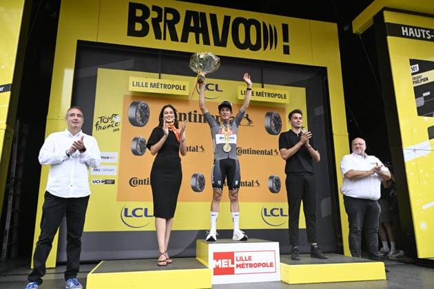 Tour de France 2025 Stage 1 LILLE METROPOLE, FRANCE - JULY 05 : Philipsen Jasper (BEL) of Alpecin-Deceuninck on the podium during stage 1 of the 112th edition of Tour de France an UCI World Tour 2.UWT cycling road race stage for Men Elite of 185 km with start in Lille Metropole and finish in Lille Metropole on July 5, 2025 in Lille Metropole, France, 05 07 2025 ( Motordriver Kenny Verfaillie - Lille Metropole France  Copyright: xJanxDexMeuleneirx
