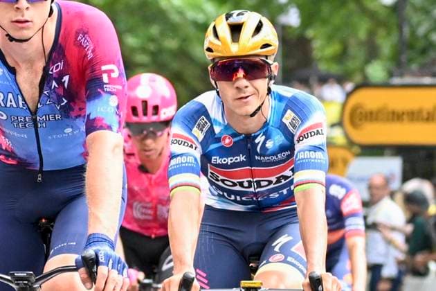 Tour de France 2025 Stage 1 LILLE METROPOLE, FRANCE - JULY 05 : Evenepoel Remco (BEL) of Soudal - Quick Step at the finish line during stage 1 of the 112th edition of Tour de France an UCI World Tour 2.UWT cycling road race stage for Men Elite of 185 km with start in Lille Metropole and finish in Lille Metropole on July 5, 2025 in Lille Metropole, France, 05 07 2025 ( Motordriver Kenny Verfaillie - Lille Metropole France  Copyright: xJanxDexMeuleneirx
