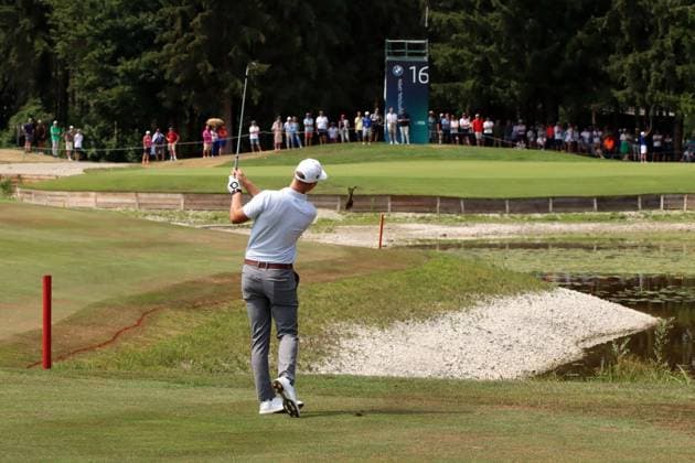 BMW International Open, Eichenried, 05 07 2025 Golf, BMW International Open, Eichenried, 05 07 2025, Day 3 Picture Matti, Schmid GER on penalty stroke before 16 green Copyright: xBEAUTIFULxSPORTS NilsxKoepkex