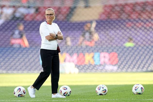 Sarina Wiegman coach of England before the start of the match France Women v England Women, UEFA European Women s Championship, Football, Stadion Letzigrund, Zurich, Switzerland - 05 Jul 2025Zurich Stadion Letzigrund Switzerland EDITORIAL USE ONLY No use with unauthorised audio, video, data, fixture lists, club league logos or live services. Online in-match use limited to 120 images, no video emulation. No use in betting, games or single club league player publications. Copyright: xRyanxBrowne Shutterstockx 15384321h