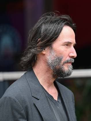 Ahead of F1 Grand Prix of Great Britain NORTHAMPTON, UNITED KINGDOM - JULY 5: Keanu Reeves arrives at the venue to watch the practice session ahead of the F1 British Grand Prix at Silverstone Circuit in Northampton, United Kingdom, on July 5, 2025. Rasid Necati Aslim Anadolu Northampton United Kingdom. Editorial use only. Please get in touch for any other usage.  Copyright: x2025xAnadoluxRasidxNecatixAslimx