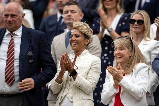 Day Six: The Championships - Wimbledon 2025 LONDON, ENGLAND - JULY 05: Former rower Steve Redgrave and Dame Kelly Holmes look on from the royal box ahead of the Gentlemen s Singles third round match between Jannik Sinner of Italy and Pedro Martinez of Spain on day six of The Championships Wimbledon 2025 at All England Lawn Tennis and Croquet Club on July 05, 2025 in London, England. London All England Lawn Tennis and Croq England United Kingdom Copyright: xVisionhausx 776301258