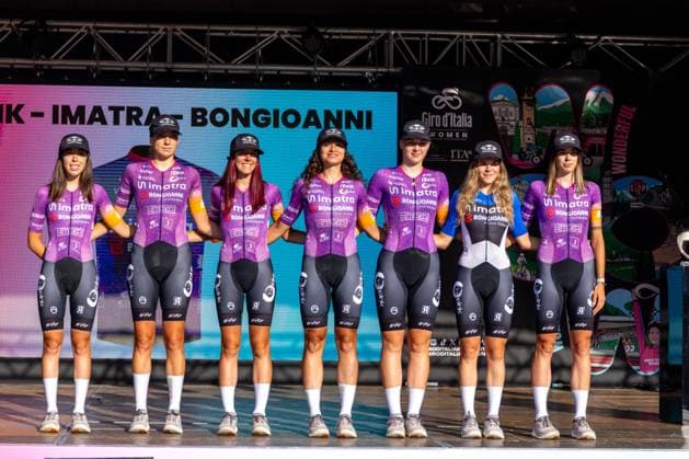 CICLISMO - Giro d Italia - Giro d Italia Women - Team Presentation Bepink Imatra Bongioanni Team during Giro d Italia Women - Team Presentation, Giro d Italia race in Bergamo, Italy, July 05 2025 Bergamo Italy  Copyright: xIPAxSport ABACAx