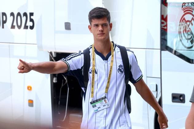 Real Madrid vs Dortmund - Arrival - FIFA Club World Cup - New Jersey Chema Andres arrives at the Metlife Stadium for the quarter-final FIFA Club World Cup between Real Madrid and Dortmnund in New Jersey, USA on July 5, 2025. Photo by Charles Guerin ABACAPRESS.COM New Jersey NJ United States  Copyright: xGuerinxCharles ABACAx