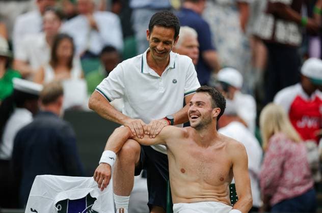 Jannik Sinner v Pedro Martinez Wimbledon Championships 2025 Day 6, Gentlemens Singles - Third Round Centre Court Jannik Sinner v Pedro Martinez. Pedro Martinez receives medical attention. 05.07.2025  Copyright: xBradleyxOrmesher ThexTimesx NINTCHDBPICT001007794638