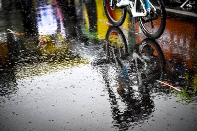A lot of rain pictured at the start of the second stage of the 2025 Tour de France cycling race, from Lauwin-Planque to Boulogne-sur-Mer (212 km), on Sunday 06 July 2025 in France. The 112th edition of the Tour de France starts on Saturday 5 July in Lille, and will finish in Paris on the 27th of July. JASPERxJACOBS  x128531063x