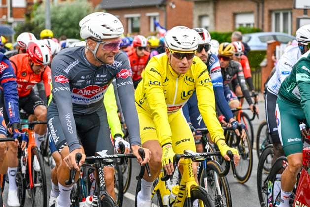 Tour de France 2025 Stage 2 BOULOGNE-SUR-MER, FRANCE - JULY 06 : Philipsen Jasper (BEL) of Alpecin-Deceuninck at the start of the race during stage 2 of the 112th edition of Tour de France an UCI World Tour 2.UWT cycling road race stage for Men Elite of 212 km with start in Lauwin-Planque and finish in Boulogne-sur-Mer on July 6, 2025 in Boulogne-sur-Mer, France, 06 07 2025 ( Motordriver Kenny Verfaillie - Boulogne-sur-Mer France  Copyright: xJanxDexMeuleneirx