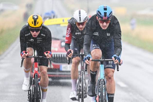 Tour de France 2025 Stage 2 BOULOGNE-SUR-MER, FRANCE - JULY 06 : Illustration picture of the escape pack with Armirail Bruno (FRA) of Decathlon AG2R La Mondiale Team, Fedorov Yevgeniy (KAZ) of XDS Astana Team, Van Moer Brent (BEL) of Lotto, Leknessund Andreas (NOR) of Uno-X Mobility during stage 2 of the 112th edition of Tour de France an UCI World Tour 2.UWT cycling road race stage for Men Elite of 212 km with start in Lauwin-Planque and finish in Boulogne-sur-Mer on July 6, 2025 in Boulogne-sur-Mer, France, 06 07 2025 ( Motordriver Kenny Verfaillie - Boulogne-sur-Mer France  Copyright: xJanxDexMeuleneirx