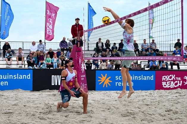 Beach volleyball I men I women I semi-finals I national l St Peter Ording I beach I sandbank I festival character I SPO I 06 07 2025 I v l Erdmann Jonathan 1 Beachclub Kiel , Wolf Peter TuSA 06 Duesseldorf , Rock the Beach the national beach volleyball series with festival character on the sandbank beach in Ording from 04 07 06 07 2025 , qualification for the German Championship , Ording Sandbank Schleswig Holstein Germany