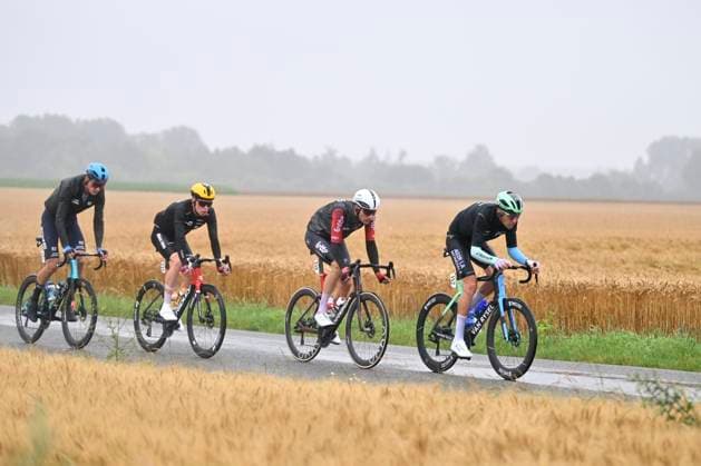 Tour de France 2025 Stage 2 BOULOGNE-SUR-MER, FRANCE - JULY 06 : Illustration picture of the escape pack with Armirail Bruno (FRA) of Decathlon AG2R La Mondiale Team, Fedorov Yevgeniy (KAZ) of XDS Astana Team, Van Moer Brent (BEL) of Lotto, Leknessund Andreas (NOR) of Uno-X Mobility during stage 2 of the 112th edition of Tour de France an UCI World Tour 2.UWT cycling road race stage for Men Elite of 212 km with start in Lauwin-Planque and finish in Boulogne-sur-Mer on July 6, 2025 in Boulogne-sur-Mer, France, 06 07 2025 ( Motordriver Kenny Verfaillie - Boulogne-sur-Mer France  Copyright: xJanxDexMeuleneirx