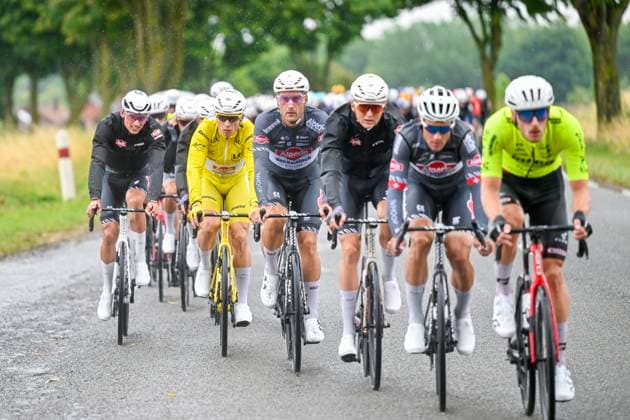 Tour de France 2025 Stage 2 BOULOGNE-SUR-MER, FRANCE - JULY 06 : Philipsen Jasper (BEL) of Alpecin-Deceuninck in the peloton during stage 2 of the 112th edition of Tour de France an UCI World Tour 2.UWT cycling road race stage for Men Elite of 212 km with start in Lauwin-Planque and finish in Boulogne-sur-Mer on July 6, 2025 in Boulogne-sur-Mer, France, 06 07 2025 ( Motordriver Kenny Verfaillie - Boulogne-sur-Mer France  Copyright: xJanxDexMeuleneirx