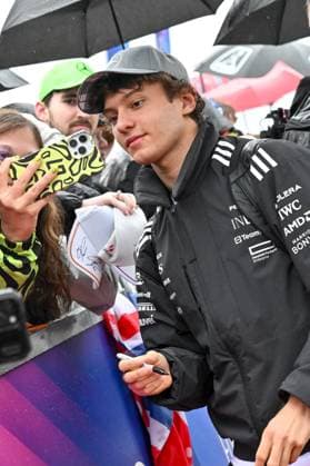 Formula 1, Arrivals, Silverstone, UK, 06 July, 2025. 06 July 2025. Kimi Antonelli, Mercedes arriving at the Formula 1 Qatar Airways British Grand Prix at Silverstone, Northamptonshire, UK., Credit:Lee Floyd Avalon UK, Northamptonshire, Silverstone Copyright: xLeexFloydx xAvalonx 1019087322