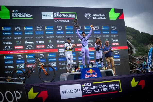 Whoop Downhill Worldcup La Thuile Podium Woman HOFMANN Nina SANTA CRUZ SYNDICATEat Whoop Downhill Worldcup La Thuile, 06 07 2025,in La Thuile,ITA Photo Sebastian Sternemann