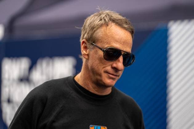 Tony Hawk At F1 British Grand Prix 2025 - UK American Skater and entrepreneur, Tony Hawk (USA) Guest of Alpine F1 during the Formula 1 Qatar Airways British Grand Prix 2025 on Sunday Race Day at the Silverstone International Circuit in Towcester, England, UK on July 6, 2025. Photo by Antoine Lapeyre ABACAPRESS.COM Towcester England United Kingdom  Copyright: xLapeyrexAntoine ABACAx